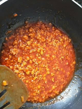 Spaghetti with Tomato Meat Sauce and Basil Flavor recipe