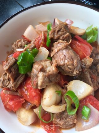 "meat, Meat Dishes" Stir-fried Beef with Onion and Tomato recipe