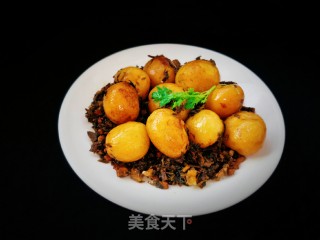 Fried Potatoes with Mei Cai Minced Pork recipe