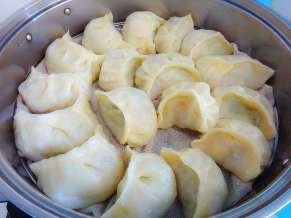 Steamed Dumplings with Cucumber and Egg recipe