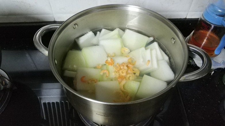 Winter Melon, Sandworm, Scallop and Vermicelli Soup recipe
