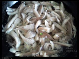 Fresh Mushrooms with Scallions recipe