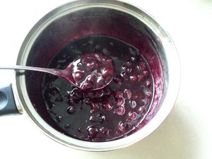 Popped Large-grain Blueberry Sauce recipe