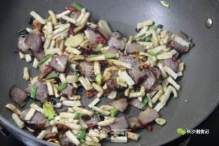 Stir-fried Bacon with Dried Radish recipe