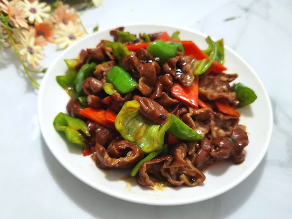 Stir-fried Fatty Intestines with A Mouth of Fragrant Chin