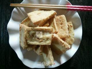Stir-fried Tofu with Garlic Sprouts recipe