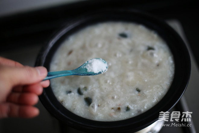 Congee with Preserved Egg and Lean Meat recipe