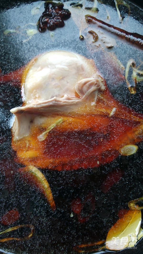 Shanghai Soy Sauce Duck Leg recipe