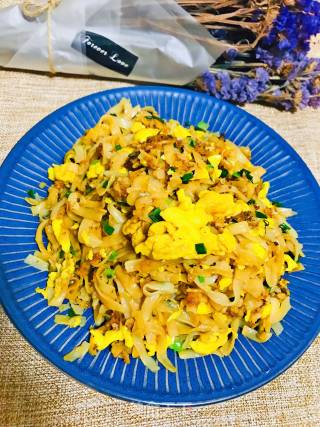 Fried Hor Fun with Egg recipe