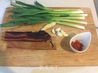 New Year Flavor Hunan Cuisine-stir-fried Bacon with Green Garlic recipe