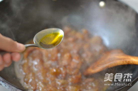 Braised Beef Tendon with Green Onions recipe