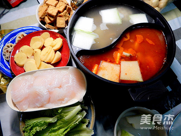 Fish Fillet Mandarin Duck Hot Pot recipe