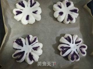 #花样美食#purple Sweet Potato Flower Bag recipe