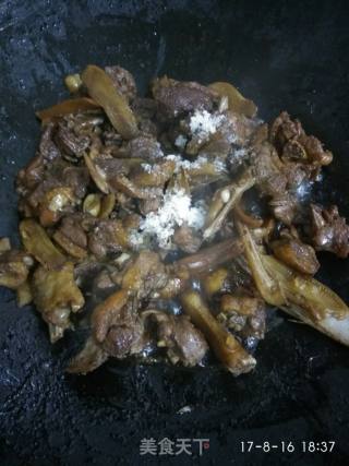 Braised Duck with Ginger Slices recipe