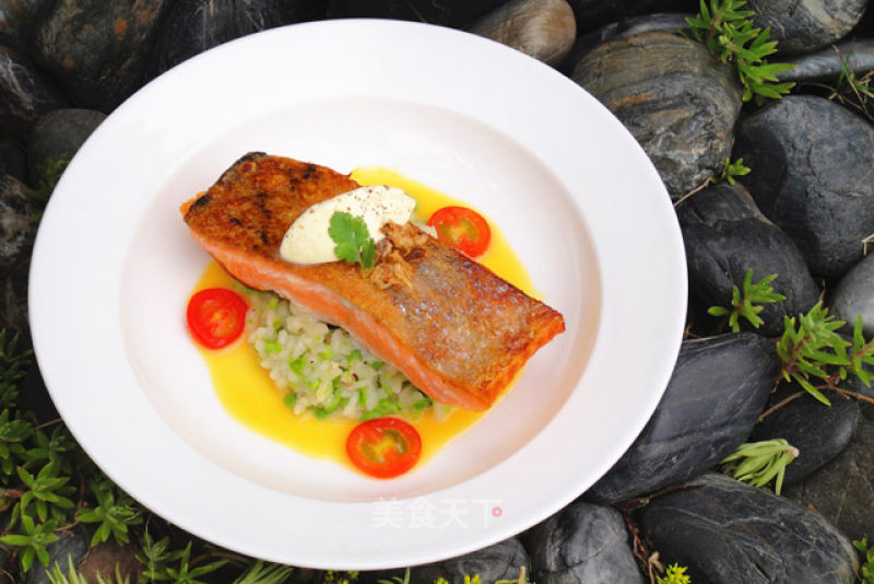 Pan-fried King Salmon with Flavor