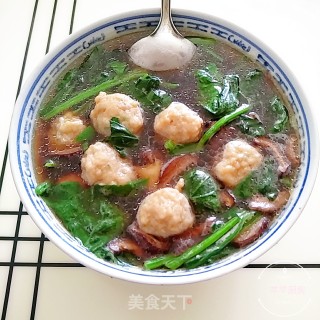 Spinach Soup with Chicken Meatballs recipe