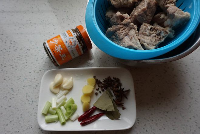 Braised Pork Ribs with Shacha Sauce recipe