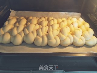 Squeeze It One by One Row of Twisted Buns recipe