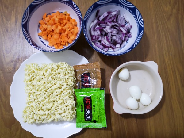 #中卓炸酱面#carrot and Onion Noodles recipe