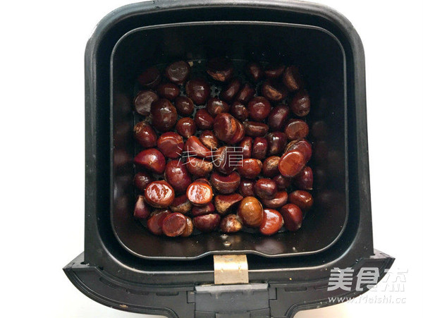 Roasted Chestnuts with The Most Beautiful Taste in Autumn recipe