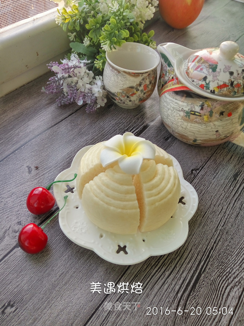 #aca烤明星大赛#milk-flavored Big Flower Roll recipe