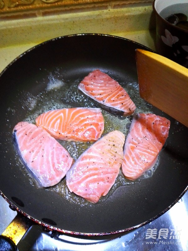 Pan-fried Salmon recipe
