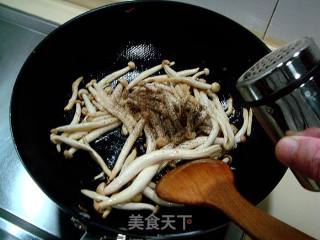 Stir-fried "dry Stir-fried Mushrooms" recipe