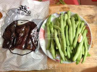 Home-cooked and Delicious Dish-stir-fried String Beans with Pork Belly recipe