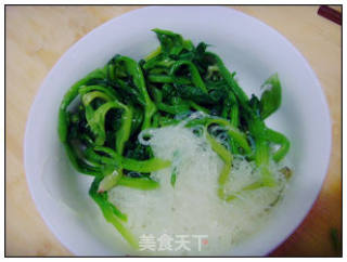 Spinach Mixed with Vermicelli. recipe