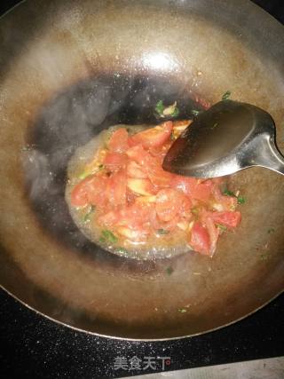 Tomato Egg Noodle Fish recipe