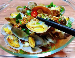 Garlic Microwave Clam Vermicelli #懒人饭# recipe