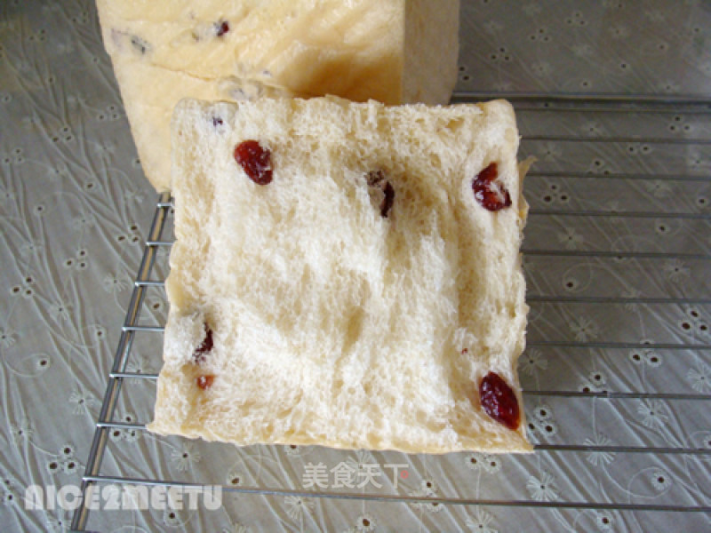 Cranberry Medium Toast recipe