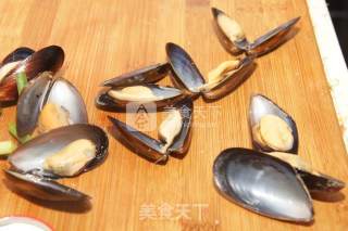 French Mustard Baked Mussels recipe