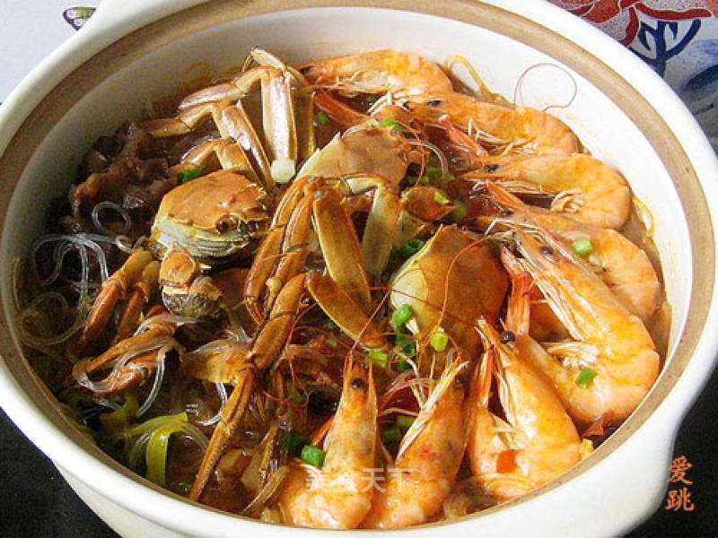 Sea Shrimp and Crab Vermicelli in Clay Pot recipe