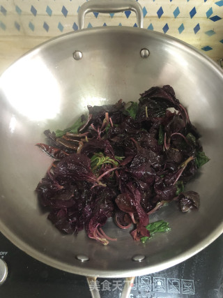 Stir-fried Red Amaranth recipe