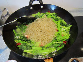Red-billed Green Parrots that are Planted in Autumn and Harvested in Spring --- Stewed Spinach recipe