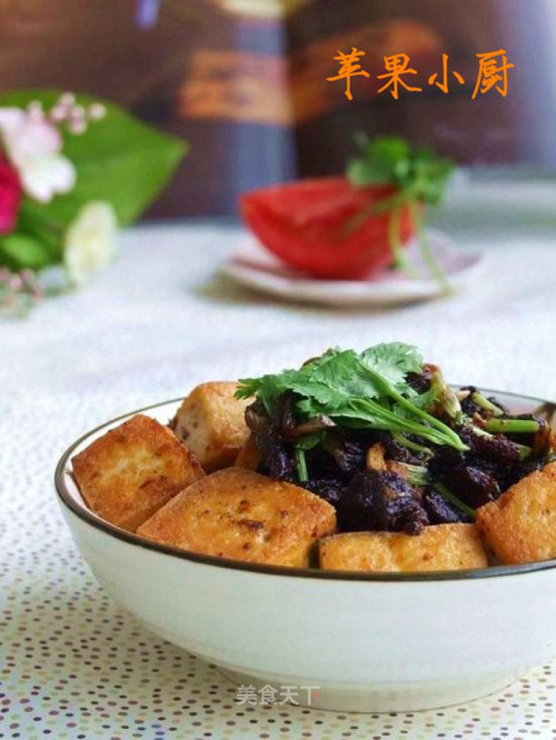 Stir-fried Tofu with Mushroom Sauce recipe