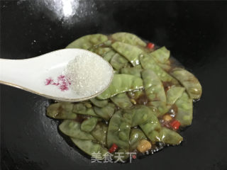 Stir-fried Lamb Eyed Peas recipe