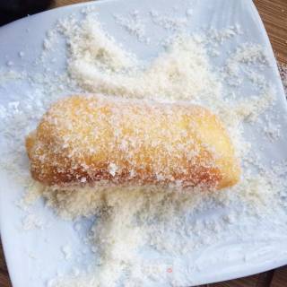 Coconut and Mulberry Sauce Rolls recipe