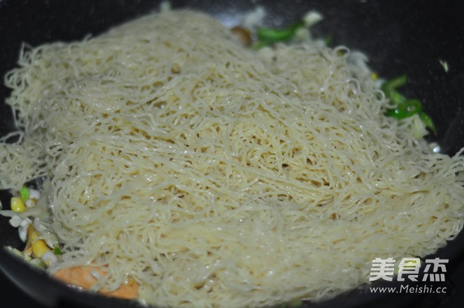 Zashu Vegetarian Fried Noodles recipe