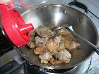 Stewed Chicken Drumsticks with Hazel Mushroom recipe
