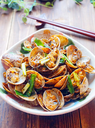 Black Pepper Popped Clams recipe