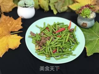 Stir-fried Cowpeas with Beef recipe