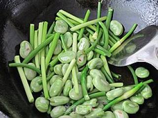 Roasted Broad Bean Rice with Garlic Stalks recipe