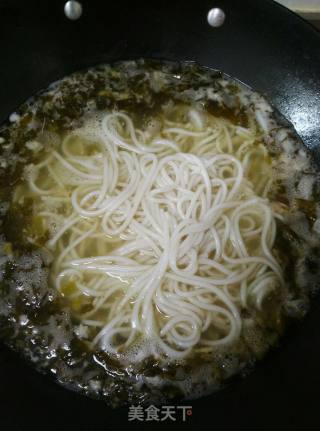 Sauerkraut Bone Soup Rice Noodles recipe