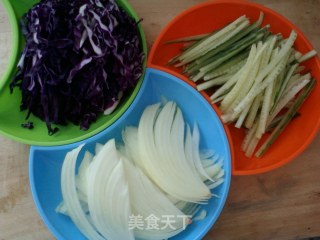 Purple Cabbage Vegetable Roll recipe