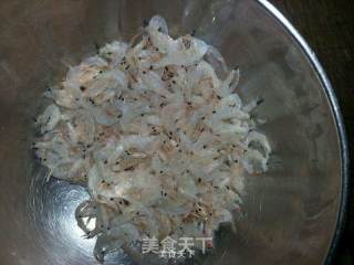 Seaweed Shrimp Preserved Egg Soup recipe