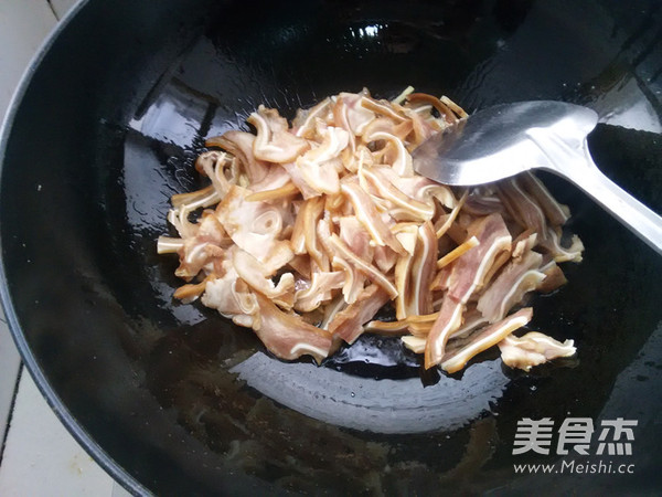 Hot Pepper Pork Ears recipe