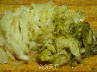 Braised Sauerkraut with Bone Bone recipe