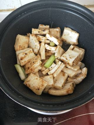 Thousand Pages Tofu with Black Pepper recipe